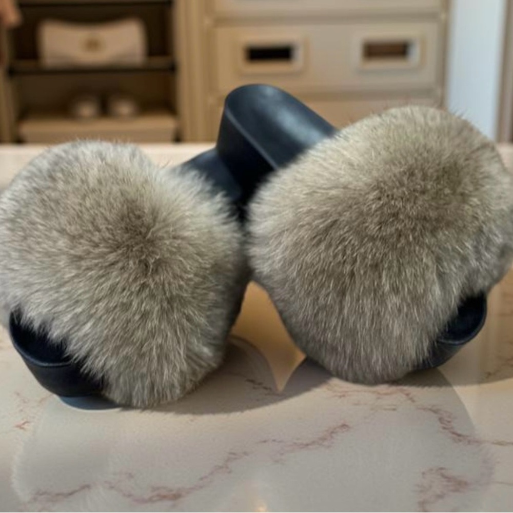 Genuine Fox Fur Sandals